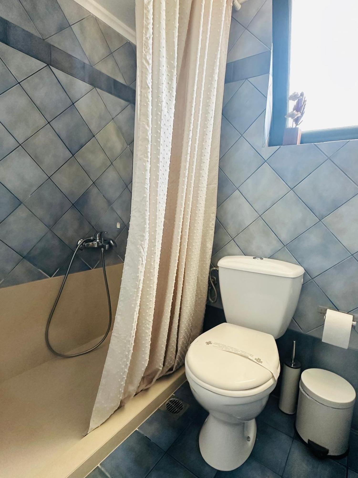 Cozy Apartments Mc Queen Атина Екстериор снимка