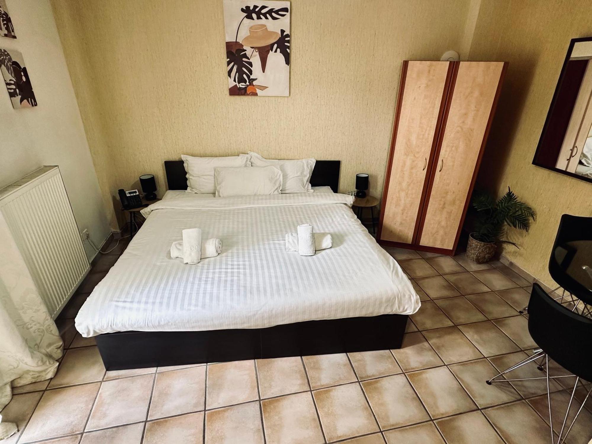 Cozy Apartments Mc Queen Атина Екстериор снимка