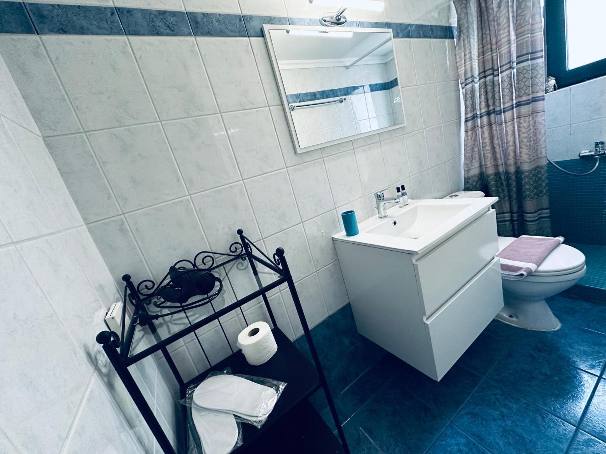 Cozy Apartments Mc Queen Атина Екстериор снимка