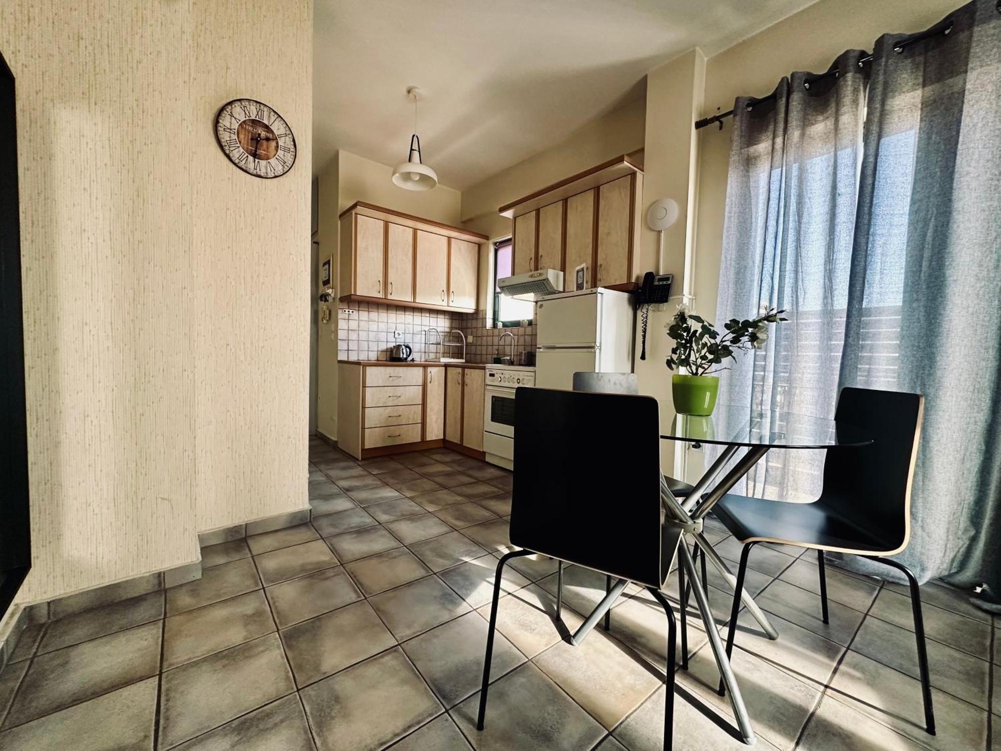 Cozy Apartments Mc Queen Атина Екстериор снимка